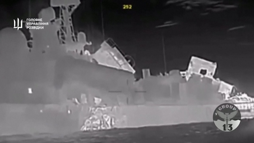 Ukraine tung video đánh chìm tàu chiến Nga gần Crimea